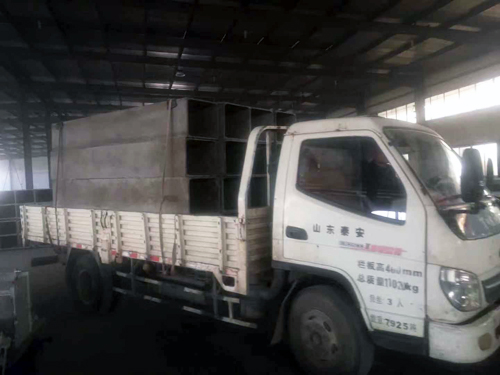 煙道裝車(chē)準(zhǔn)備發(fā)往濟(jì)南